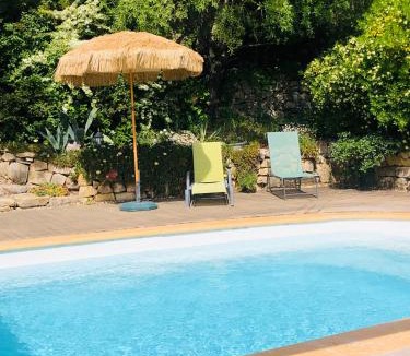 Besse-sur-Issole Bed & Breakfast | l'Oustaou B&B Piscine & Spa