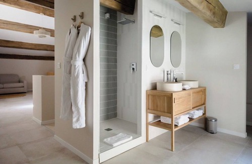 Flassans-sur-Issole House | La Bastide de Monique - Maison d'hôtes