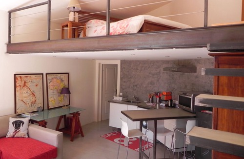 Cucuron Apartment | La Bastide des Vasses/L atelier - Romantic & cosy hideaway (3 pax maximum)