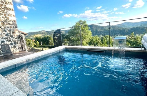 Coubon House | La Bonne Amie B&B