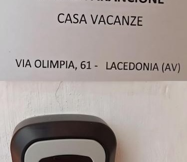 Lacedonia Apartment | La Casa Arancione
