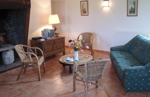 Scoury House | La chatellenie