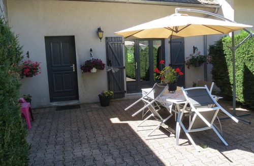 Besse-en-Chandesse House | La Couze - BESSE ET SAINT ANASTAISE