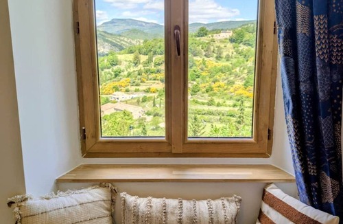 Montbrun-les-Bains Apartment | La Fenêtre sur le Ventoux