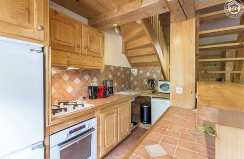 Notre-Dame-de-Bellecombe House | LA Ferme DES Georgieres
