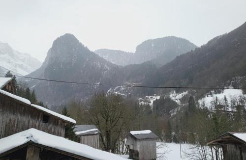 Sixt-Fer-a-Cheval Apartment | La Ferme De Fernand