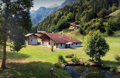 Thones House | La Ferme du Cortet - OVO Network