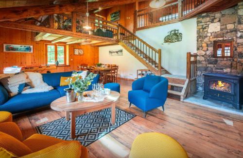 Thones House | La Ferme du Cortet - OVO Network