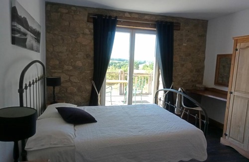 Merinchal Bed & Breakfast | La Grange des Lavandes