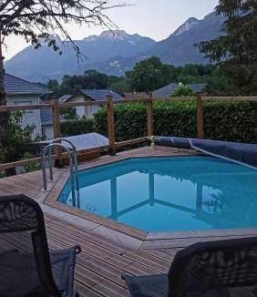 Lathuile Apartment | La Grange Piscine Indoor Pool and Spa Lake Annecy