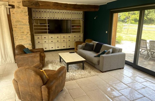 Fougerolles House | La Maison de Fougerolles – Renovated farmhouse in a peaceful setting