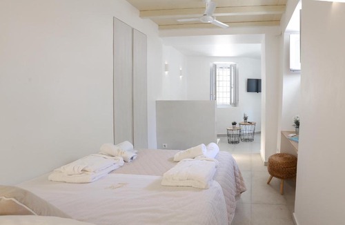 idhra Villa | La Maison de Marie Geraldine