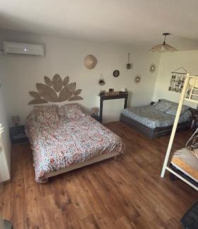 Mars-sur-Allier House | LA MEUTE