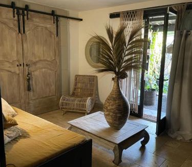 Saint-Julien House | La Noccemada, Bastide secrète et Table Gastronomique