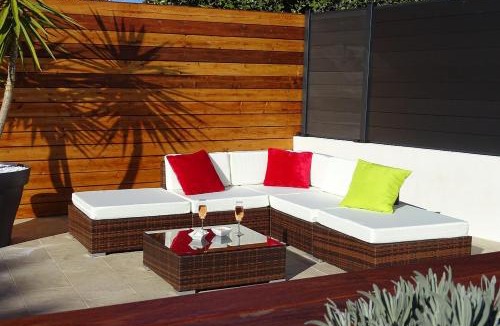 Sainte-Anastasie-sur-Issole Villa | La Pépite d'Amour, villa 5 étoiles, spa privatif, sauna, piscine privée à volonté !