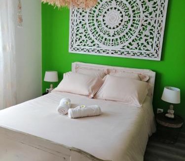 Beaucaire House | La parenthèse