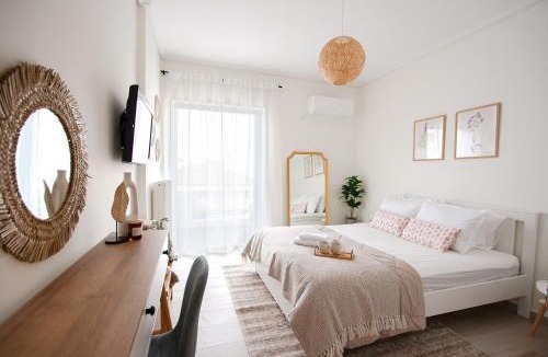 Xylokastron Apartment | La Petite Fleur Studio
