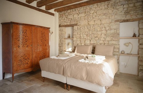 Commentry Villa | La Petite Noble