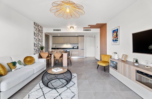 La Turbie Apartment | La Pinède de La Turbie - Appt vue mer et montagne