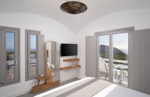 Akrotiri Hotel | La Ponta Villas & Suites
