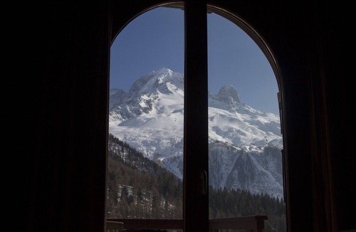 Montroc Ski Chalet | La Ribambelle: Beautiful family chalet, full nature, open view