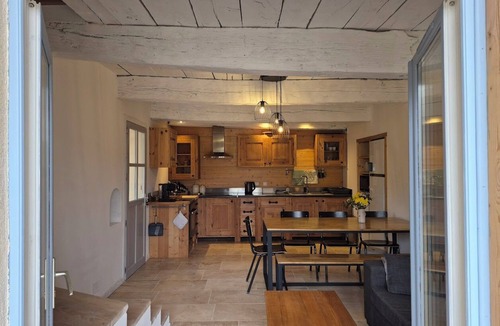 Sault House | La Robine, Charming house in Provence. Garden and terrace on the banks of the Nesque river