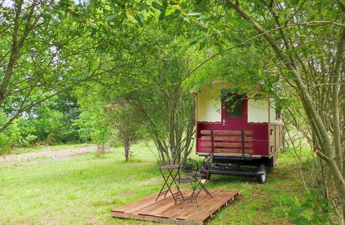 Couze-et-Saint-Front House | La roulotte Couzotte