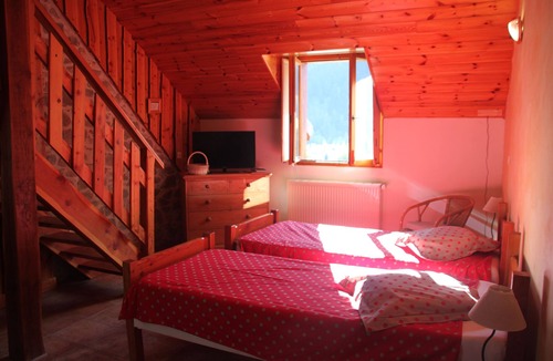 Pont-du-Fosse Bed & Breakfast | la Tarine family room