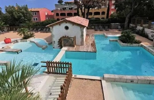 Cavalaire-sur-Mer Cabin | La Treille campsite* - 2 room trailer 2/3 people Air conditioned
