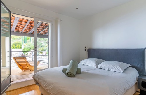 La Turbie House | La Turbie - Splendide maison vue mer avec piscine
