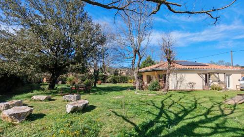 Neoules Villa | La Varangue