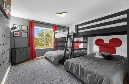 Kissimmee Villa | Lake View Vacation Home with Pool and Game Room Near Disney Parks