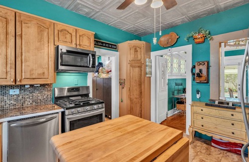 Winter Haven House | Lakefront Retreat at 6BR Escape w/Heated Pool | Private Dock | Game Room | Deck | Perfect