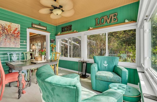 Winter Haven House | Lakefront Retreat at 6BR Escape w/Heated Pool | Private Dock | Game Room | Deck | Perfect
