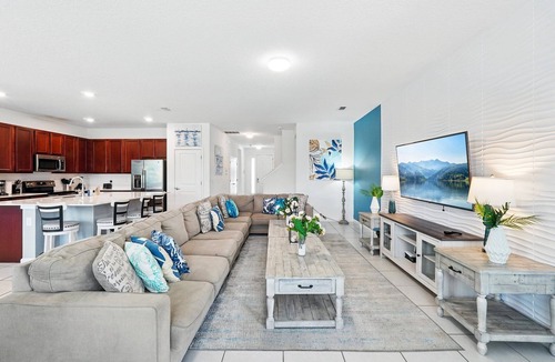 Veranda Palms House | LAKEVIEW from Your Private Pool! Relax & Create Memories! Resort Near Disney!