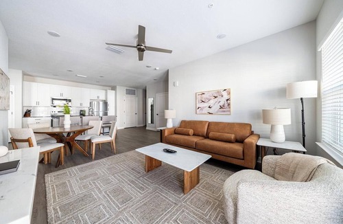 Port Malabar Apartment | Landing | Amazing 2BD, Gym, Pool