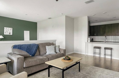 Sun City Center Apartment | Landing | Amazing 1BD, Gym