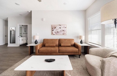 Port Malabar Apartment | Landing | Beautiful 2BD, Gym, Pool