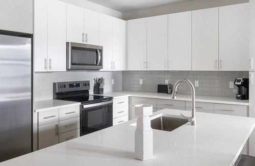 Wimauma Apartment | Landing | Chic 1BD, Clubhouse, Gym