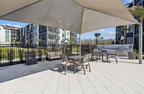 Wimauma Apartment | Landing | Chic 1BD, Clubhouse, Gym