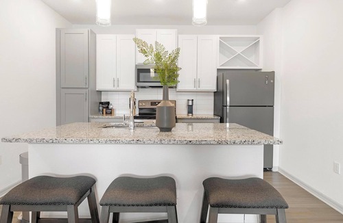 Lake Wales Apartment | Landing | Modern 1BD, Game Room