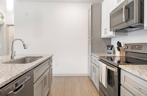 Lake Wales Apartment | Landing | Modern 1BD, Game Room