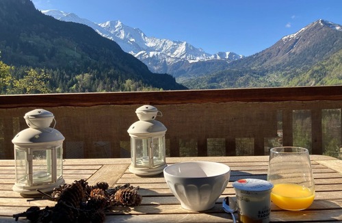 Servoz Ski Chalet | Large, comfortable apartment in a chalet near Chamonix