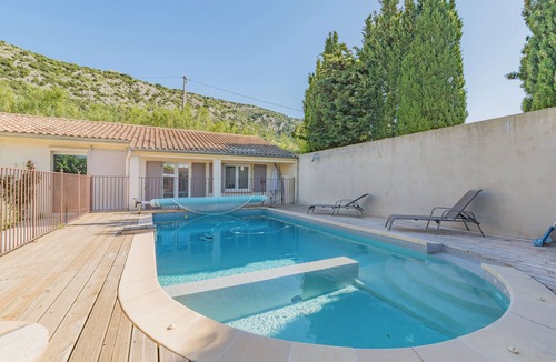 Beaumes-de-Venise House | Large Gîte in the heart of the Vineyards – 200m² – Swimming pool, Jacuzzi & Wine tasting