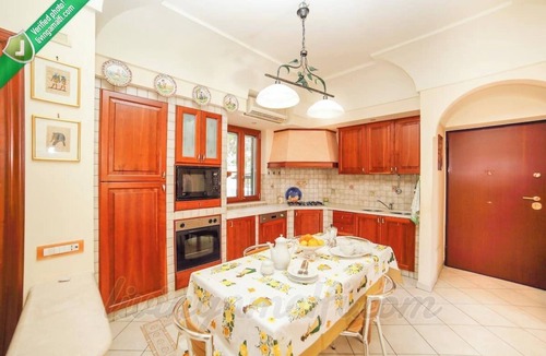 Amalfi House | Large house in Amalfi center, wifi, AC, short walking distance to the beaches.