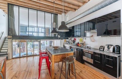 3rd Arrondissement Apartment | Large loft with terrace