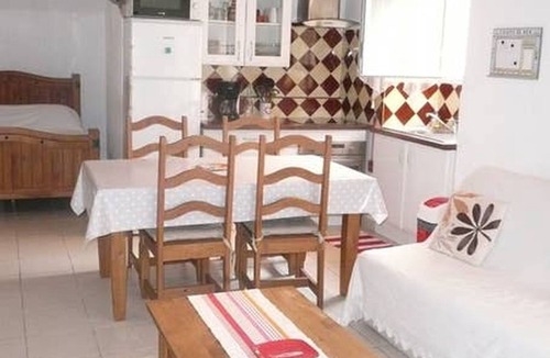 La Ciotat Apartment | Large studio on the port of La Ciotat