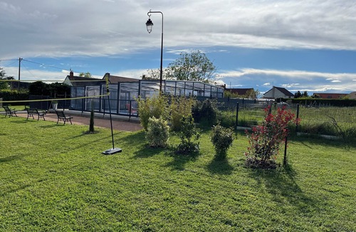 Givarlais Cottage | LAULIVIER-Piscine Campagne Gite 15 persons