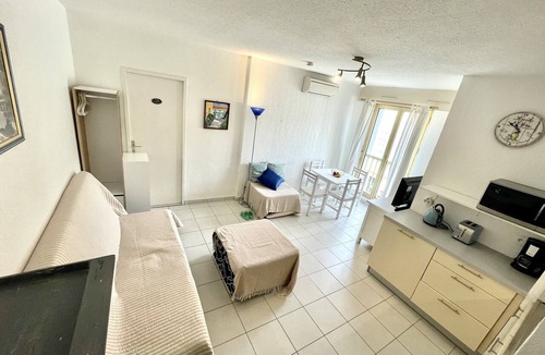 Cavaliere Beach Apartment | Le 28 : Studio climatisé avec accès privé sur plage