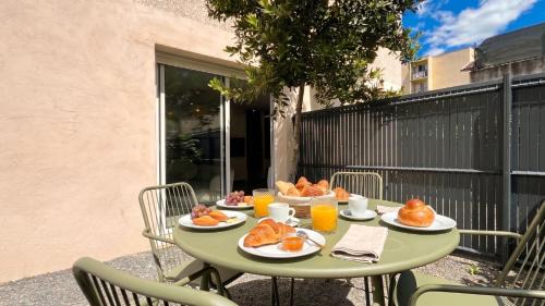 Vienne Apartment | LE 84 - Grand T3 Climatisé - Terrasse & Parking Privé